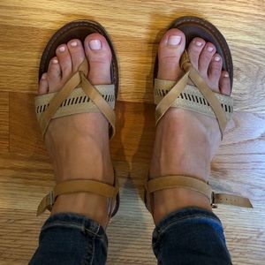 Toms Nude Sandals